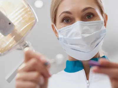 Terapia Ghidată a Biofilmului: imagine ilustrativă
